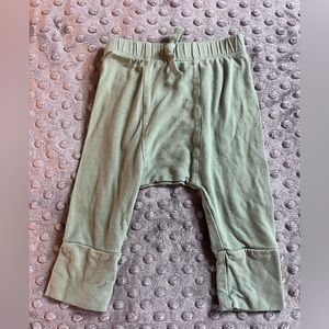 KATE QUINN | PANDA PANTS | GREEN CEDAR